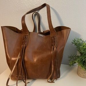 Overland Sheepskin Co. Leather tote